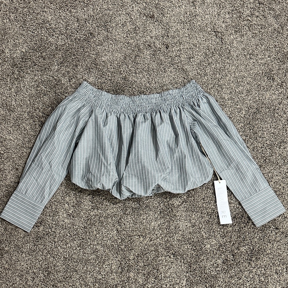 NWT Striped Gray bubble hem top